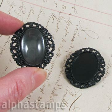 Black Fancy Scallop 25x18mm Pin-Back Setting