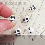 Small Resin Skull Beads*