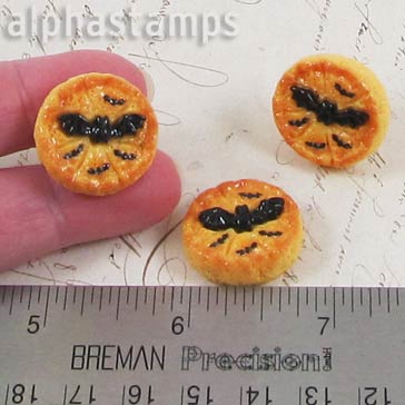 Mini Pie with Bats