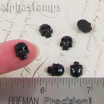 Tiny Black Skull Cabs