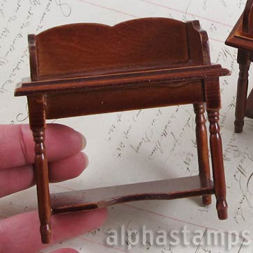 Reading Desk w Bottom Shelf