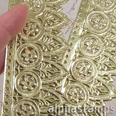 Fancy Large Gold Dresden Edging
