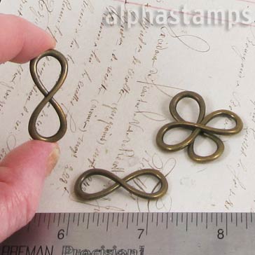 Large Bronze Figure 8 Connector