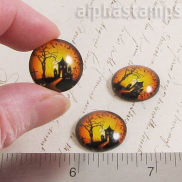 Haunted House Round Glass Cabochon - 18mm