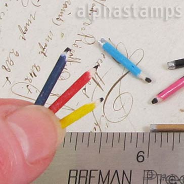 Tiny Set of Pencils