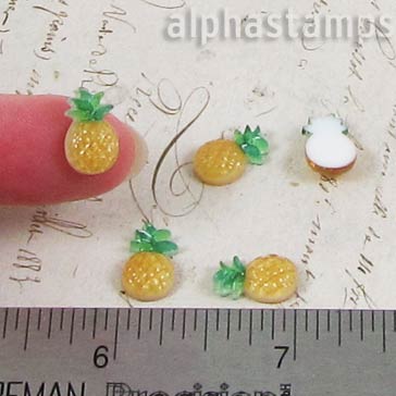 Tiny Pineapple Cabs