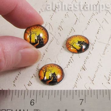 Haunted House Round Glass Cabochon - 14mm