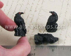 3D Raven Statue on Base