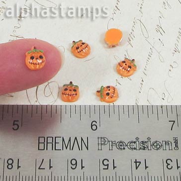 Tiny Smiling Jack-o-Lantern Cabs