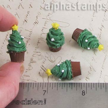 Tall Christmas Tree Cupcake