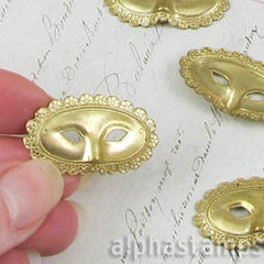 Brass Mask with Scalloped Edge