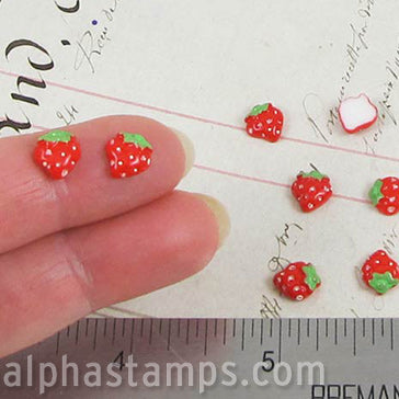 Tiny Resin Strawberries Cabochons*