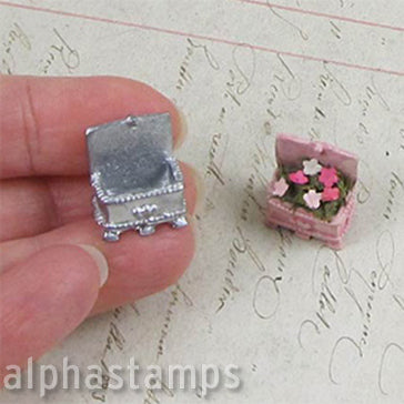 Tiny Metal Jewelry Box*